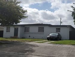  E 60th St, Hialeah FL