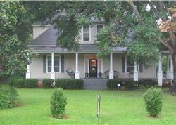 Pre-foreclosure Listing in W SERVICE DR COLDWATER, MS 38618