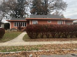Pre-foreclosure in  2ND AVE Westbury, NY 11590