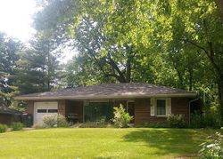 Pre-foreclosure in  LONGWOOD AVE Anderson, IN 46011