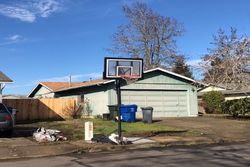 Pre-foreclosure Listing in MUSKET CT NE SALEM, OR 97305