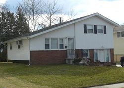 Pre-foreclosure in  LEXINGTON AVE Merchantville, NJ 08109