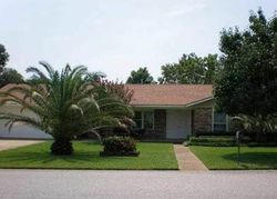 Pre-foreclosure in  NANDINA RD Gulf Breeze, FL 32561