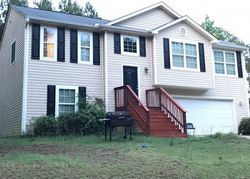 Pre-foreclosure in  NOAHS WAY Colbert, GA 30628