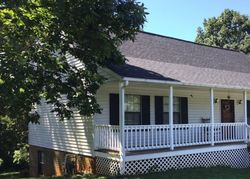 Pre-foreclosure in  MCINTOSH DR Lynchburg, VA 24503