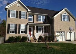 Pre-foreclosure in  KINSTON WATERS CT Chesapeake, VA 23323