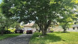 Pre-foreclosure in  E 51ST ST Tacoma, WA 98404