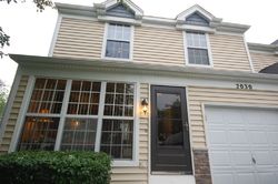 Pre-foreclosure in  COLLEGE GREEN DR Elgin, IL 60123