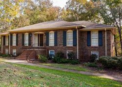 Pre-foreclosure in  FANELLE CIR SE Huntsville, AL 35801