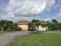 Pre-foreclosure in  SW 213TH LN Miami, FL 33187