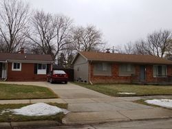 Pre-foreclosure Listing in YORK DR SAGINAW, MI 48601