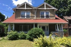 Pre-foreclosure Listing in ALBANY AVE KINGSTON, NY 12401