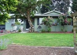 Pre-foreclosure Listing in NE 13TH CIR CANBY, OR 97013