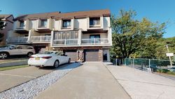  Russek Dr, Staten Island NY