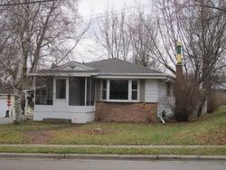 Pre-foreclosure in  E SPAULDING ST Watertown, WI 53098