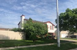 Pre-foreclosure in  BARBARA AVE Trenton, MI 48183