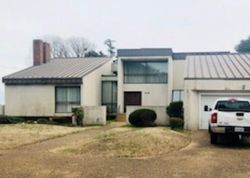 Pre-foreclosure in  SHORE DR Newport News, VA 23607