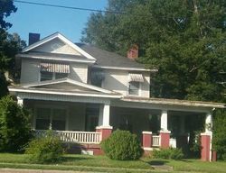 Pre-foreclosure in  QUEEN ST Grifton, NC 28530