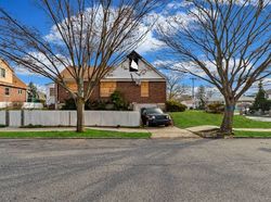 Pre-foreclosure in  EDISON ST Staten Island, NY 10306