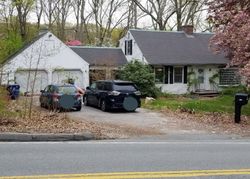 Pre-foreclosure Listing in MIDDLE RD EAST GREENWICH, RI 02818