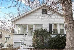 Pre-foreclosure in  N LINSLEY ST Peoria, IL 61604
