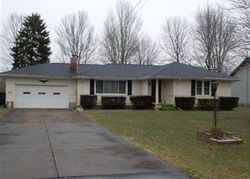 Pre-foreclosure in  LEAVITT DR NW Warren, OH 44485