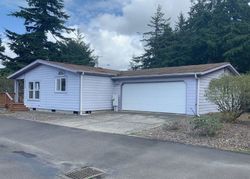 Pre-foreclosure Listing in 16TH ST FLORENCE, OR 97439