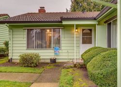Pre-foreclosure in  SE MAIN ST Portland, OR 97233