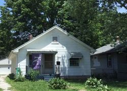 Pre-foreclosure in  E 79TH ST Kansas City, MO 64114