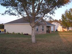 Pre-foreclosure Listing in EAGLES LOOP ROBERTSDALE, AL 36567