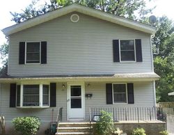 Pre-foreclosure in  PAULA DR Bergenfield, NJ 07621