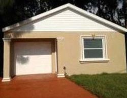 Pre-foreclosure in  1ST AVE E Palmetto, FL 34221