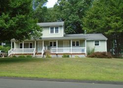 Pre-foreclosure Listing in HILTON DR SOUTH WINDSOR, CT 06074