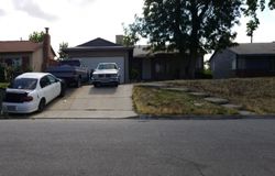 Pre-foreclosure Listing in FLINT DR BAKERSFIELD, CA 93306