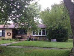 Pre-foreclosure in  W 116TH ST Worth, IL 60482