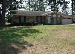Pre-foreclosure in  BETH LN Shreveport, LA 71118