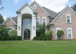 Pre-foreclosure in  WESTBROOK DR Olive Branch, MS 38654