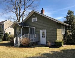 Pre-foreclosure Listing in 5TH ST WEST SAYVILLE, NY 11796
