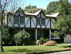 Pre-foreclosure in  GRUNDY AVE Holbrook, NY 11741