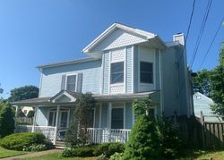 Pre-foreclosure in  PARK CIR S Farmingdale, NY 11735
