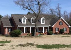 Pre-foreclosure Listing in WILD CAT RD MAXTON, NC 28364