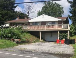 Pre-foreclosure Listing in SNOWHILL RD NORTHAMPTON, PA 18067