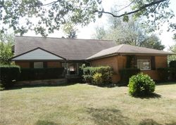 Pre-foreclosure in  ALBERTA DR Cleveland, OH 44124