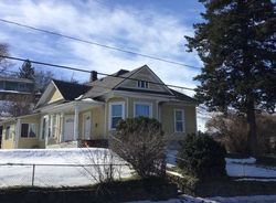 Pre-foreclosure in  SE COURT AVE Pendleton, OR 97801