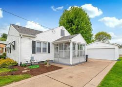 Pre-foreclosure Listing in 32ND ST ROCK ISLAND, IL 61201