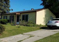 Pre-foreclosure Listing in 33RD AVE EAST MOLINE, IL 61244