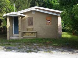 Pre-foreclosure in  MCCRAY CT Fort Pierce, FL 34950