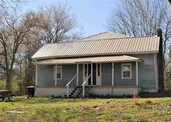 Pre-foreclosure in  BRICK HOUSE RD Gaffney, SC 29340