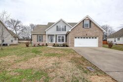 Pre-foreclosure in  ELLIE NAT DR Clarksville, TN 37040