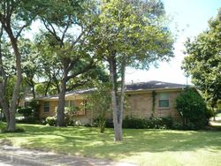 Pre-foreclosure in  TIMBER DELL LN Dallas, TX 75232